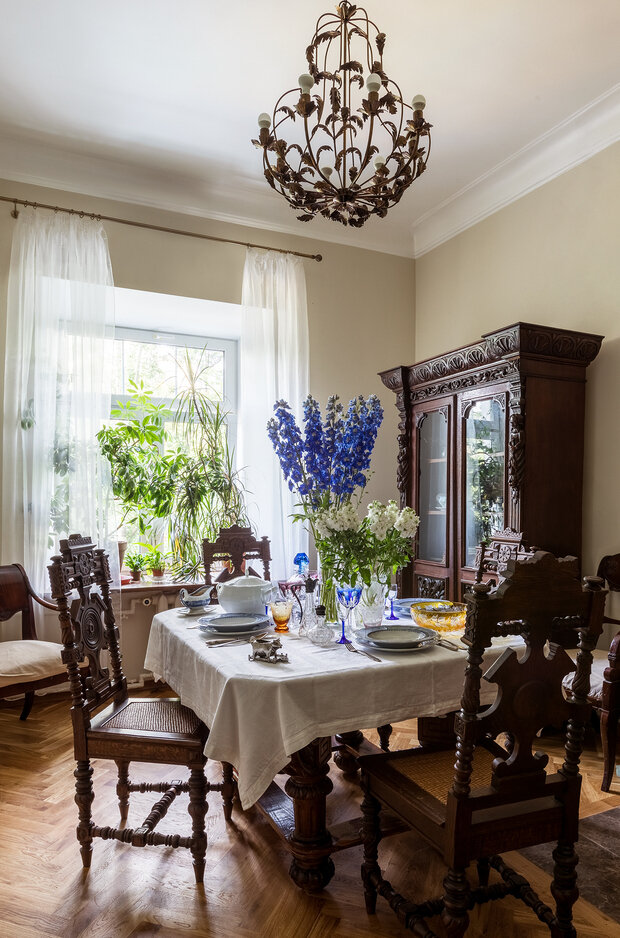 Фотография: Кухня и столовая в стиле Классический, Квартира, Проект дня, Москва, Дарья Харитонова, Кирпичный дом, 3 комнаты, 60-90 метров, классический / традиционный – фото на INMYROOM