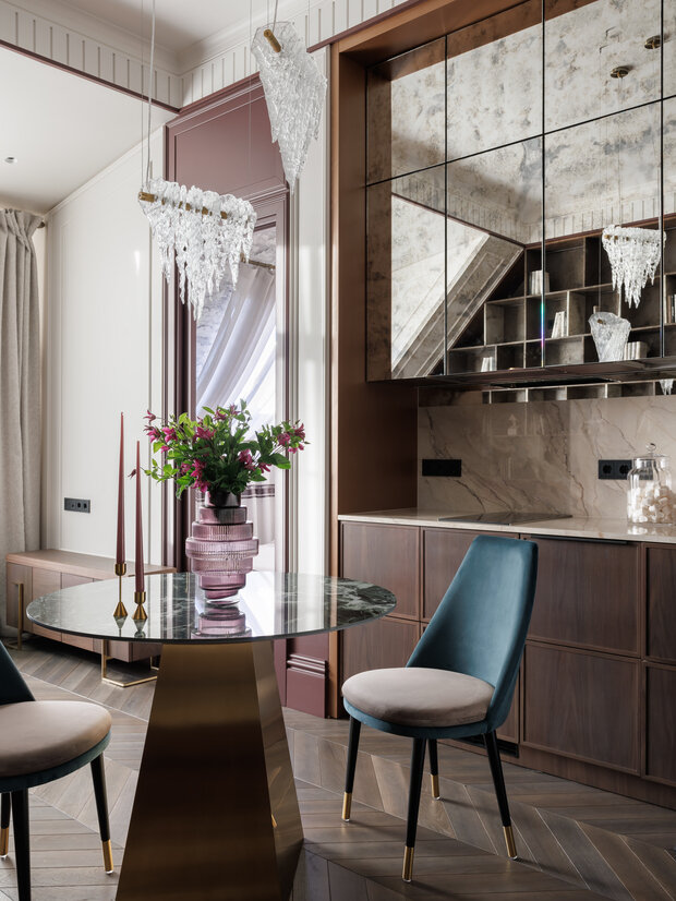 Фотография: Кухня и столовая в стиле Классический, Современный, Квартира, Проект дня, Санкт-Петербург, Кирпичный дом, 2 комнаты, 40-60 метров, современный с элементами неоклассики, AM|Interior studio – фото на INMYROOM