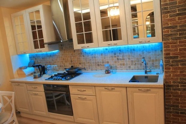 Фото из портфолио Белая кухня "Алиса в зазеркалье" Marko Studio – фотографии дизайна интерьеров на INMYROOM