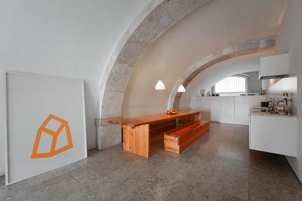 Фото из портфолио  Апартаменты в здании XVIII века в Португалии – фотографии дизайна интерьеров на INMYROOM