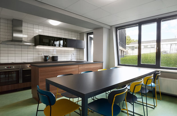 Фотография: Кухня и столовая в стиле Современный, Дома и квартиры, Городские места, Отель, Проект недели – фото на INMYROOM