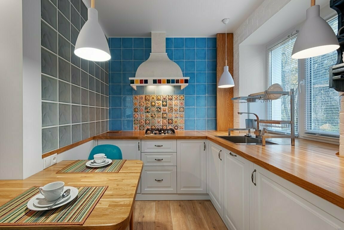 Фотография: в стиле , Кухня и столовая, Гид, кухня в хрущевке, как оформить интерьер кухни, эргономика маленькой кухни, Хрущевка – фото на INMYROOM Фотография: в стиле , Кухня и столовая, Гид, кухня в хрущевке, как оформить интерьер кухни, эргономика маленькой кухни, Хрущевка – фото на INMYROOM