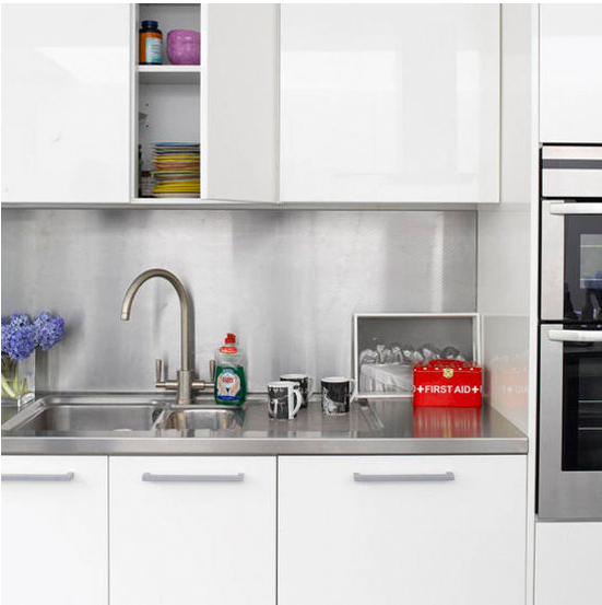 Фотография: Кухня и столовая в стиле Скандинавский, Современный, Хай-тек – фото на INMYROOM