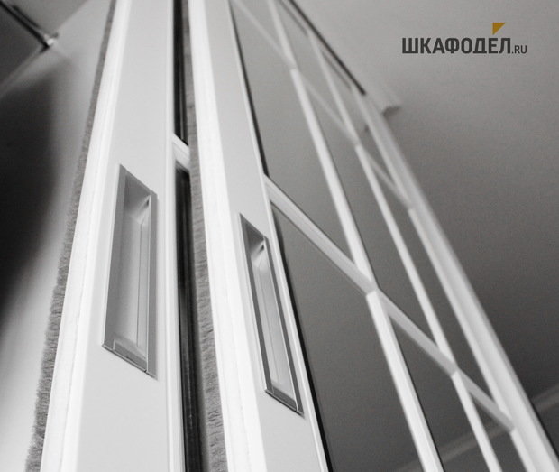 Фото из портфолио Шкаф-купе в классическом стиле с фацетным зеркалом – фотографии дизайна интерьеров на INMYROOM