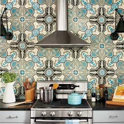 Фотография: Кухня и столовая в стиле Прованс и Кантри, Современный, Декор интерьера, Дом, Декор дома, Плитка, Мозаика, Кухонный фартук – фото на INMYROOM Фотография: Кухня и столовая в стиле Прованс и Кантри, Современный, Декор интерьера, Дом, Декор дома, Плитка, Мозаика, Кухонный фартук – фото на INMYROOM