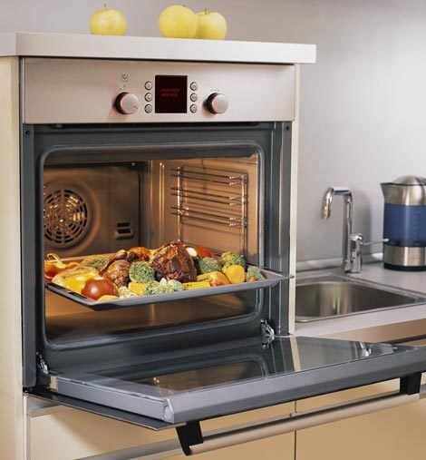 Фотография: Кухня и столовая в стиле Современный, Хай-тек – фото на INMYROOM