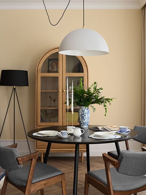 Фотография: Кухня и столовая в стиле Современный, Квартира, Проект дня, Новосибирск, Сталинка, 3 комнаты, 60-90 метров, ремонт сталинки, дизайн кухни в сталинке, современный/скандинавский, фото интерьера, дизайн интерьера фото, фото кухни, Анастасия Рыбина, Елена Дьяконова – фото на INMYROOM