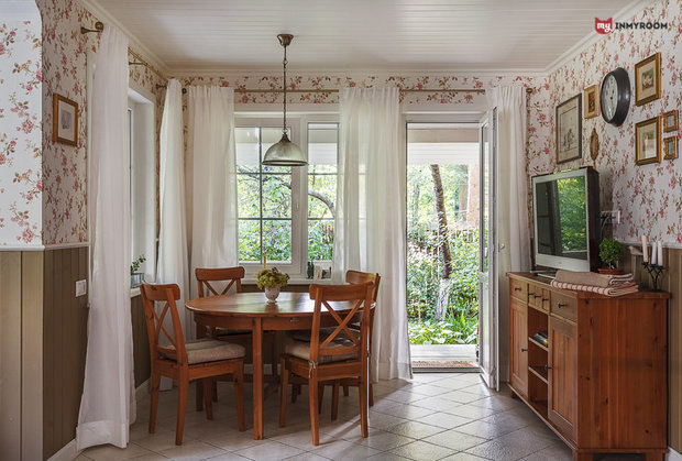 Фотография: Кухня и столовая в стиле Прованс и Кантри, Проект недели, Дача, Подмосковье, Дом и дача, Московская область, Кратово, 4 и больше – фото на INMYROOM