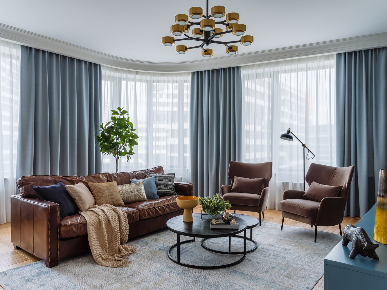 Фотография: Гостиная в стиле Современный, Квартира, Проект недели, Москва, 4 и больше, Более 90 метров, Наталья Широкорад – фото на INMYROOM Фотография: Гостиная в стиле Современный, Квартира, Проект недели, Москва, 4 и больше, Более 90 метров, Наталья Широкорад – фото на INMYROOM