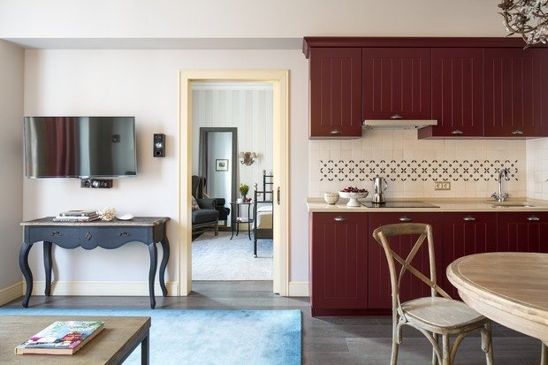 Фотография: Кухня и столовая в стиле Прованс и Кантри, Эклектика, Квартира, Проект недели, Москва, Олеся Шляхтина, 2 комнаты, 3 комнаты, 60-90 метров – фото на INMYROOM