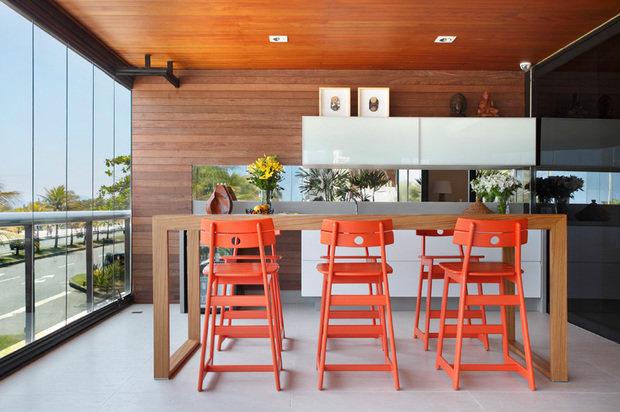 Фото из портфолио Графические фигуры, цвета и узоры в изобилии в интерьере бразильского дизайнера Паула Недер – фотографии дизайна интерьеров на INMYROOM