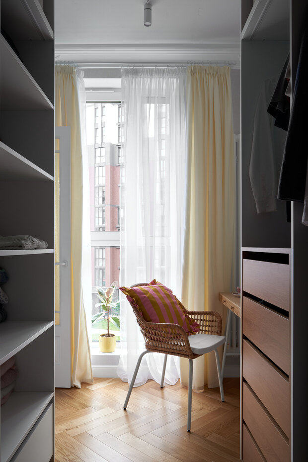 Фотография: Гардеробная в стиле Современный, Эклектика, Квартира, Проект дня, Беларусь, Минск, 2 комнаты, 60-90 метров, Анжелика Макаревич – фото на INMYROOM