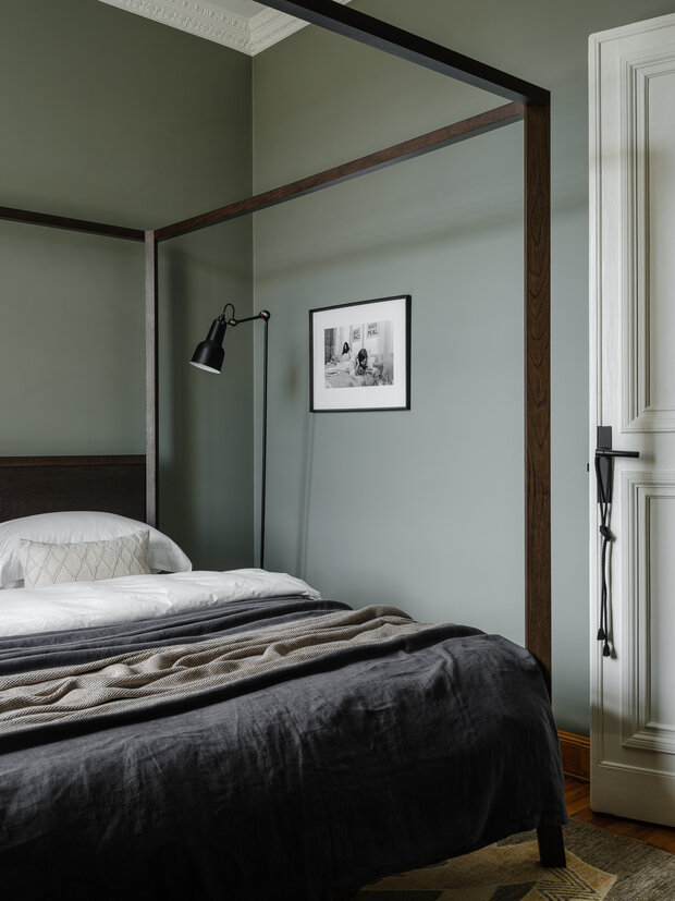 Картина Вики Бегальской и Александра Вилкина, галерея Pop/Off/Art.