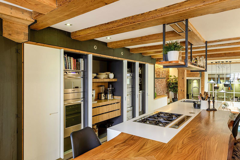 Фотография: Кухня и столовая в стиле Скандинавский, Эко, Лофт, Современный, Декор интерьера, Архитектура, Планировки, Белый, Бежевый, Более 90 метров – фото на INMYROOM Фотография: Кухня и столовая в стиле Скандинавский, Эко, Лофт, Современный, Декор интерьера, Архитектура, Планировки, Белый, Бежевый, Более 90 метров – фото на INMYROOM