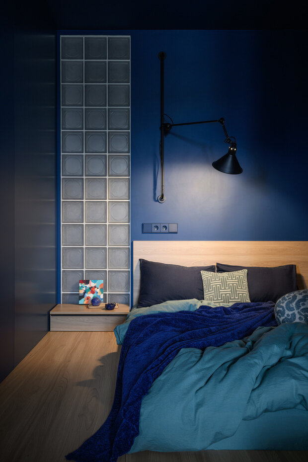 Фотография: Спальня в стиле Современный, Минимализм, Квартира, Проект дня, Новосибирск, 2 комнаты, 40-60 метров, Анастасия Каширская, современный с элементами минимализма и лофта – фото на INMYROOM