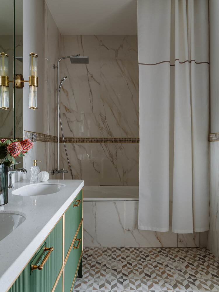 Фотография: Ванная в стиле Классический, Современный, Квартира, Проект недели, Москва, 4 и больше, Более 90 метров, Наталья Широкорад – фото на INMYROOM Фотография: Ванная в стиле Классический, Современный, Квартира, Проект недели, Москва, 4 и больше, Более 90 метров, Наталья Широкорад – фото на INMYROOM