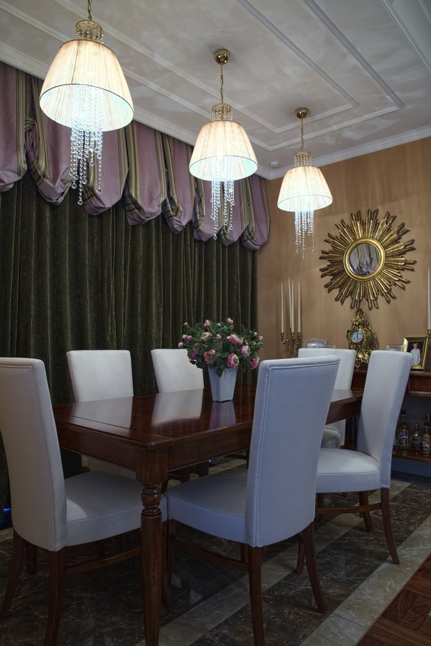 Фото из портфолио Старая добрая светлая классика – фотографии дизайна интерьеров на INMYROOM