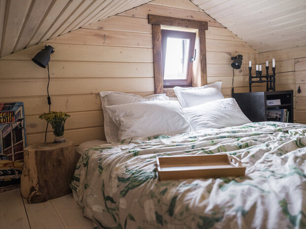 Фотография: Спальня в стиле Прованс и Кантри, Винтажный, Дом, Переделка, Дача, как декорировать загородный дом, интерьер дома, дача в русском стиле, интерьер загородного дома, как обустроить загородный дом, как оформить дом, дизайн интерьера загородного дома, как оформить дачный дом, маленький загородный дом, необычный загородный дом, до 40 метров, дизайн загородного дома, дача дизайн, дизайн дачи, дизайн дачного дома, интерьер дачного дома, переделка дачного дома, загородный дом дизайн, ремонт дачи, дом загородный – фото на INMYROOM