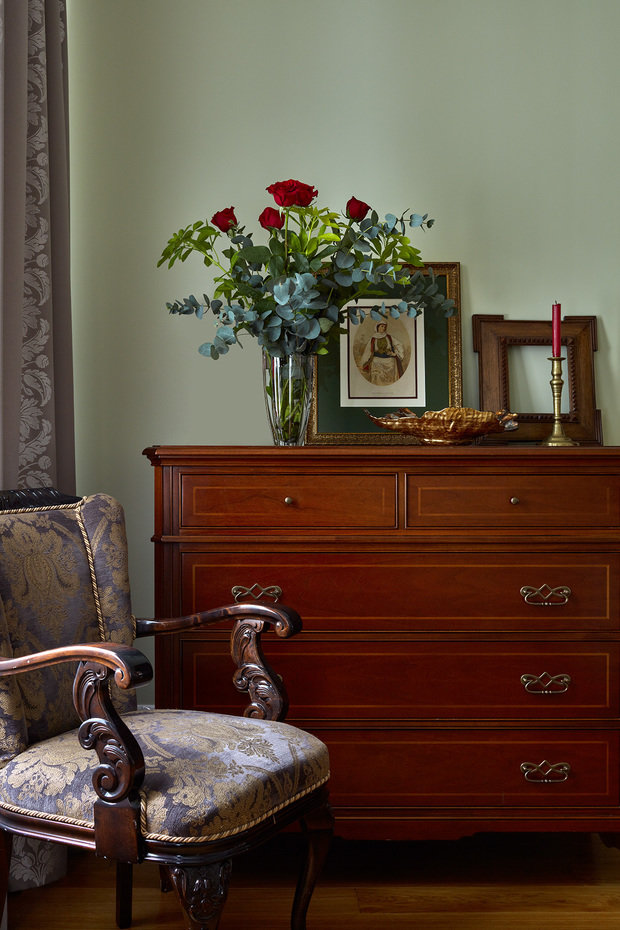 Фотография: Спальня в стиле Классический, Эклектика, Квартира, Проект дня, Москва, Кирпичный дом, 4 и больше, Более 90 метров, Наташа Федосеева – фото на INMYROOM