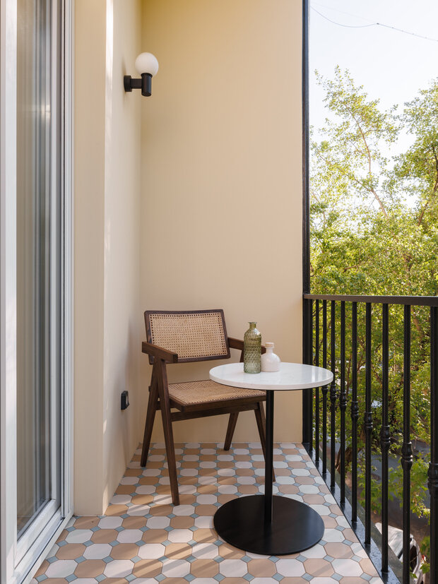 Фотография: Балкон в стиле Современный, Квартира, Проект дня, Москва, Сталинка, 2 комнаты, 40-60 метров, Винтажный, Planka – фото на INMYROOM