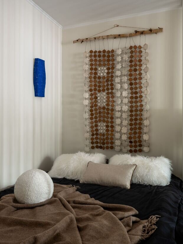 Фотография: Спальня в стиле Современный, Эклектика, Винтажный, Джапанди, Квартира, Проект дня, Москва, Хрущевка, 2 комнаты, 40-60 метров, Настасья Дуленко – фото на INMYROOM