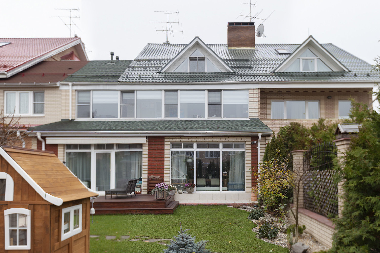 Фотография: Терраса в стиле Современный, Проект недели, Москва, Юрий Гришко, Герой InMyRoom, Таунхаус, 4 и больше, Более 90 метров – фото на INMYROOM Фотография: Терраса в стиле Современный, Проект недели, Москва, Юрий Гришко, Герой InMyRoom, Таунхаус, 4 и больше, Более 90 метров – фото на INMYROOM