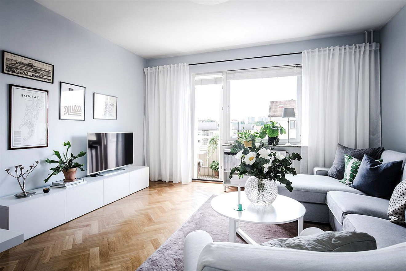 Фотография: Гостиная в стиле Скандинавский, Перепланировка, Руслан Кирничанский – фото на INMYROOM