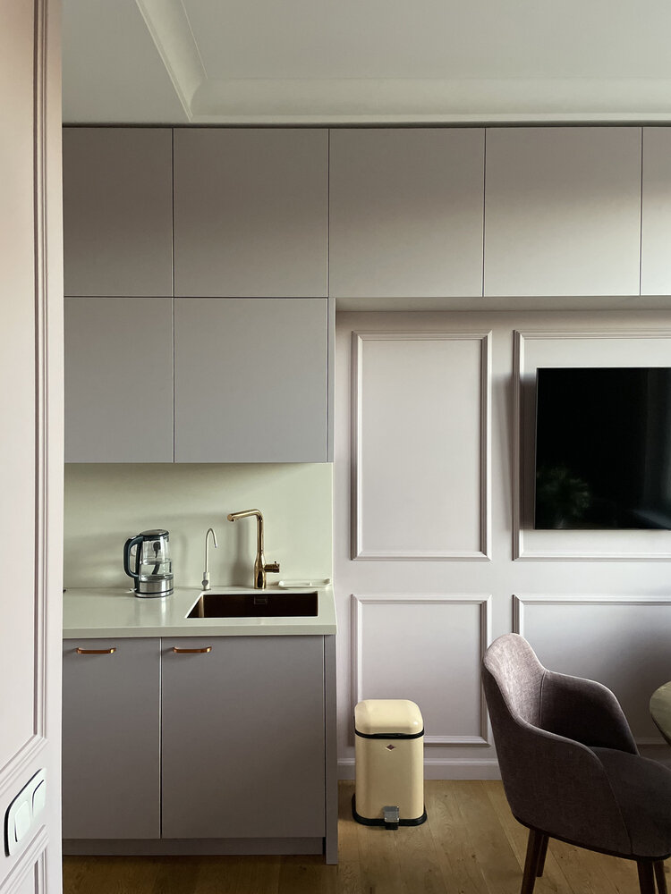 Фотография: Кухня и столовая в стиле Современный, Квартира, Проект недели, Москва, 3 комнаты, 40-60 метров, Никита Ковалев – фото на INMYROOM Фотография: Кухня и столовая в стиле Современный, Квартира, Проект недели, Москва, 3 комнаты, 40-60 метров, Никита Ковалев – фото на INMYROOM