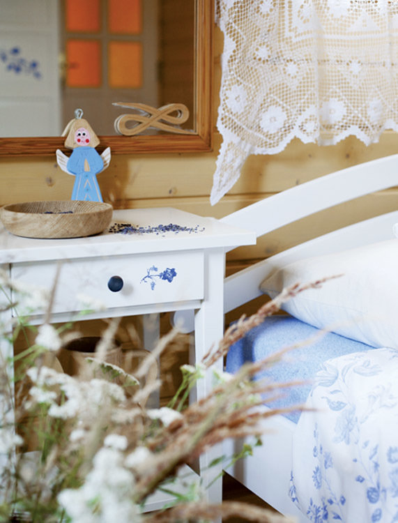 Фотография: Спальня в стиле Прованс и Кантри, Современный, DIY, Дом, Дома и квартиры, Дача, Роспись – фото на INMYROOM Фотография: Спальня в стиле Прованс и Кантри, Современный, DIY, Дом, Дома и квартиры, Дача, Роспись – фото на INMYROOM