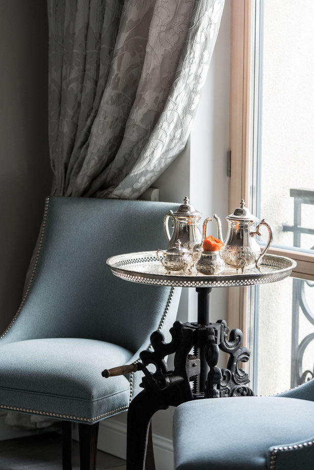 Фотография: Мебель и свет в стиле Классический, Квартира, Проект недели, Москва, Виктория Киорсак, 4 и больше, Более 90 метров – фото на INMYROOM