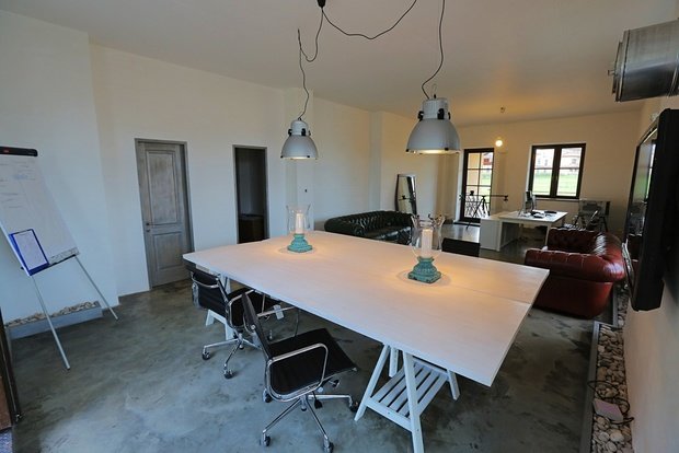 Фото из портфолио Собственный офис – фотографии дизайна интерьеров на INMYROOM