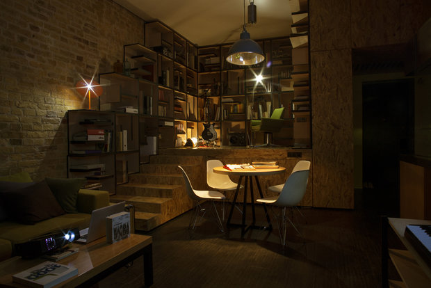 Фотография: Гостиная в стиле Лофт, Современный, Квартира, Студия, Украина, Планировки, Минимализм, Проект недели, Черный, Зеленый, Бежевый, Желтый, Серый, Коричневый, Киев, Эко, Алексей Быков – фото на INMYROOM