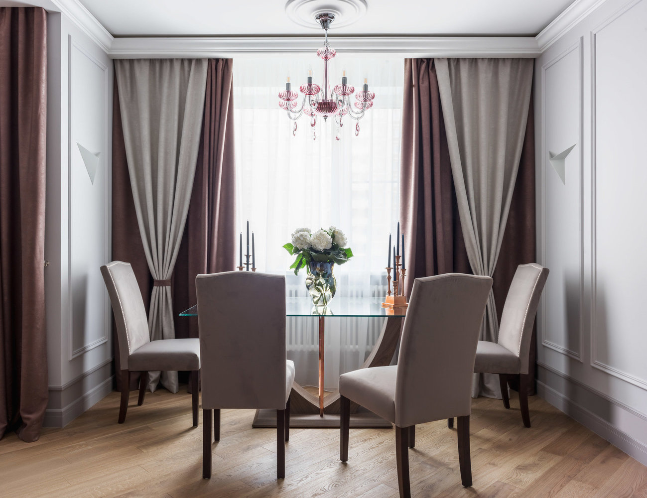 Фотография: Кухня и столовая в стиле Современный, Классический, Эклектика, Декор интерьера, Минимализм, Лепнина, Студия Малицких, Валерия Даньковская, Серж Махов, Надия Кисельникова, One Line Design, лепной декор, молдинги, Карина Римик, карнизы, плинтус, розетка, архитектурный декор – фото на INMYROOM