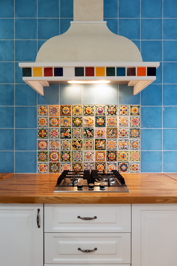 Фотография: Кухня и столовая в стиле Прованс и Кантри, Скандинавский, Малогабаритная квартира, Квартира, Студия, Проект недели, Хрущевка, до 40 метров, Солнечногорск – фото на INMYROOM