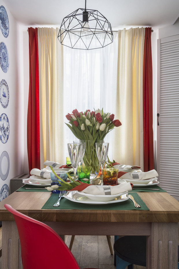 Фото из портфолио Голландская кухня для многодетной мамы – фотографии дизайна интерьеров на INMYROOM