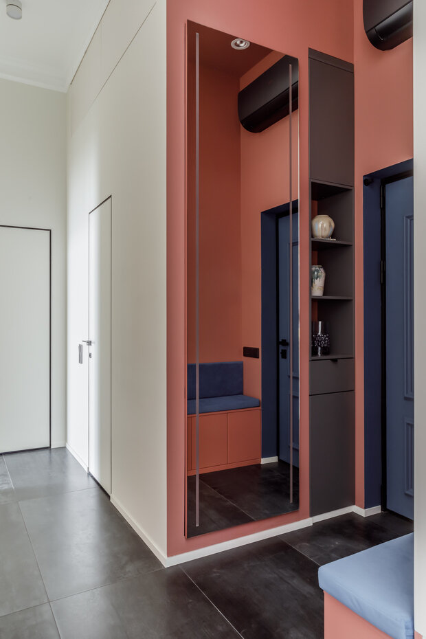Фотография: Прихожая в стиле Современный, Квартира, Проект дня, Москва, 3 комнаты, 40-60 метров, современный с элементами поп-арт, Екатерина Мищенко – фото на INMYROOM