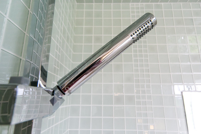 Фотография: Ванная в стиле , Интерьер комнат, Дача, Дачный ответ, Мансарда – фото на INMYROOM Фотография: Ванная в стиле , Интерьер комнат, Дача, Дачный ответ, Мансарда – фото на INMYROOM