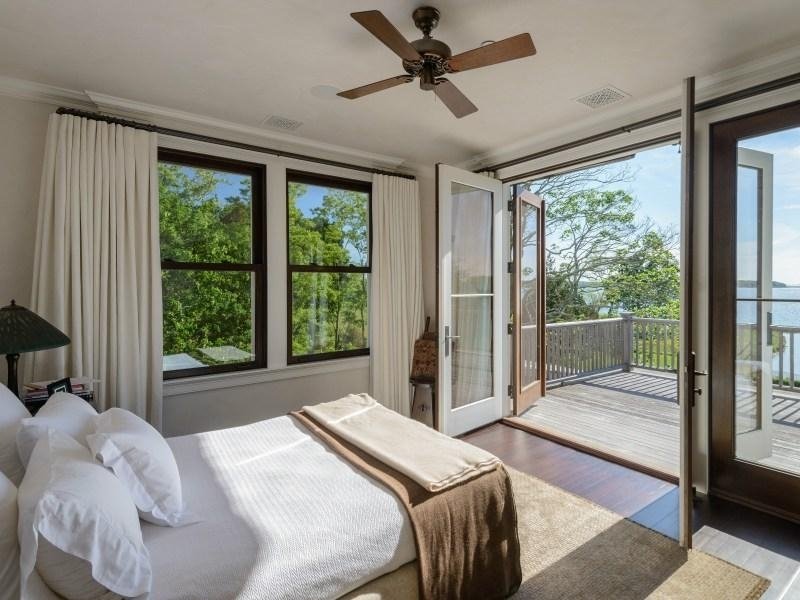 Фотография: Спальня в стиле Современный, Дом, Дома и квартиры, Интерьеры звезд – фото на INMYROOM