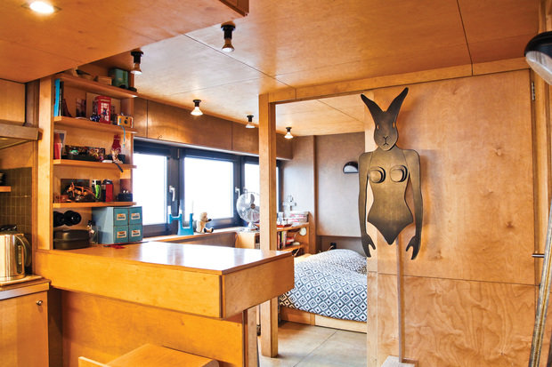 Фотография: Кухня и столовая в стиле Лофт, Малогабаритная квартира, Квартира, Дома и квартиры, Квартиры – фото на INMYROOM