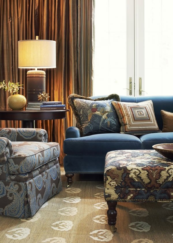 Фотография: Гостиная в стиле Классический, Современный, Декор интерьера, Декор дома, Ковер – фото на INMYROOM Фотография: Гостиная в стиле Классический, Современный, Декор интерьера, Декор дома, Ковер – фото на INMYROOM