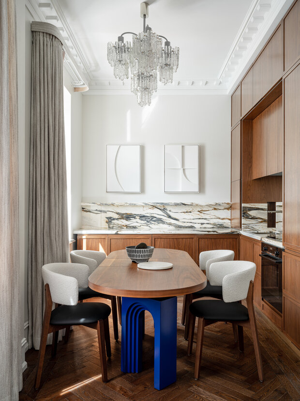 Фотография: Кухня и столовая в стиле Современный, Эклектика, Квартира, Проект дня, 4 и больше, Более 90 метров – фото на INMYROOM