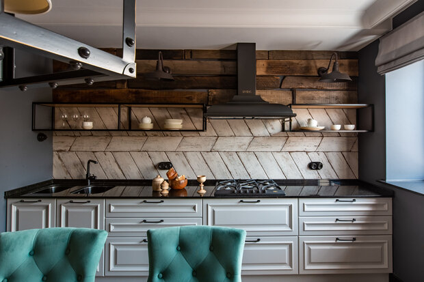 Фотография: Кухня и столовая в стиле Лофт, Современный, Эклектика, Проект дня, Таунхаус, Кирпичный дом, 3 комнаты, Более 90 метров, современный с элементами лофта, Оренбург, Евгения Черепанова – фото на INMYROOM