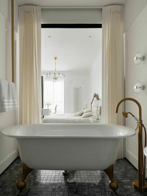 Фотография: Ванная в стиле Классический, Современный, Квартира, Проект дня, Москва, 2 комнаты, 60-90 метров, современный с элементами классики и роскоши, современный с элементами неоклассики, Ксения Луб – фото на INMYROOM