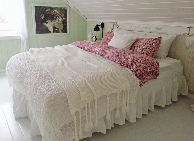 Фотография: Спальня в стиле Прованс и Кантри, Скандинавский, Декор интерьера, Дом, Дома и квартиры, Проект недели – фото на INMYROOM