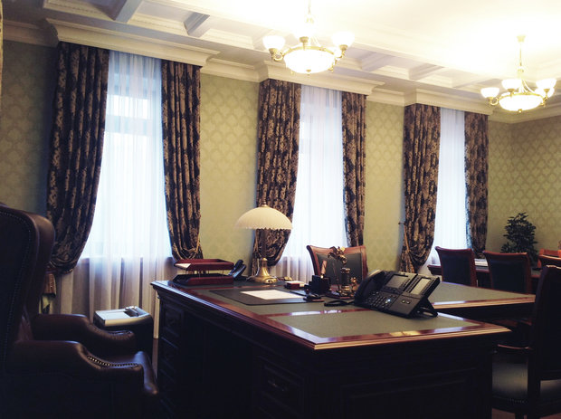 Фото из портфолио Кабинеты руководителей банка на Солянке – фотографии дизайна интерьеров на INMYROOM