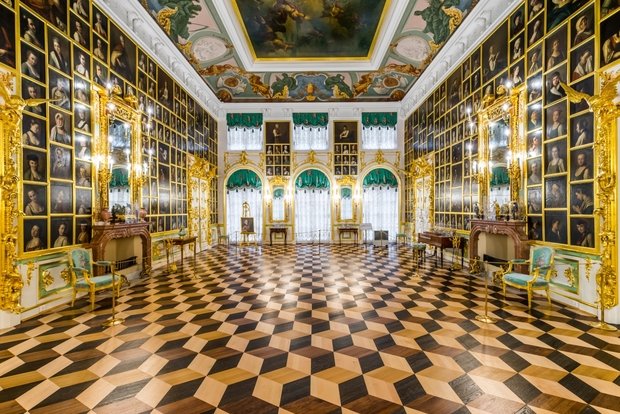 Фото из портфолио Петродворец – фотографии дизайна интерьеров на INMYROOM