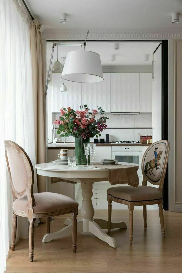 Фотография: Кухня и столовая в стиле Прованс и Кантри, Эклектика, Современный, Квартира, Переделка, Хрущевка, 40-60 метров – фото на INMYROOM