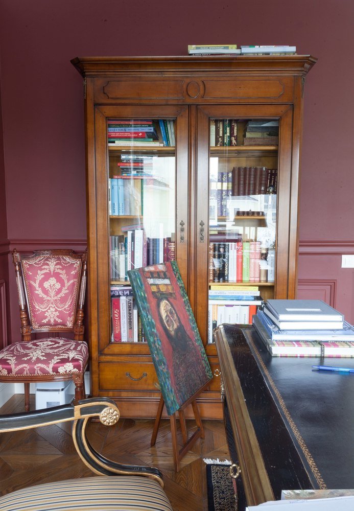 Фотография: в стиле , Классический, Эклектика, Дом, Россия, Restoration Hardware, Белый, Проект недели, Черный, Москва, Красный, Dulux, Серый, Коричневый, Никита Морозов, интерьер загородного дома, Possoni, Arte Veneziana S.r.l, Traditional Bathrooms, Devon & Devon, Casa d'Arte Paoletti, Old Wood, Roche Bobois, Stovax William IV, как обустроить загородный дом, классический стиль в интерьере, камин в гостиной, Таунхаус – фото на INMYROOM