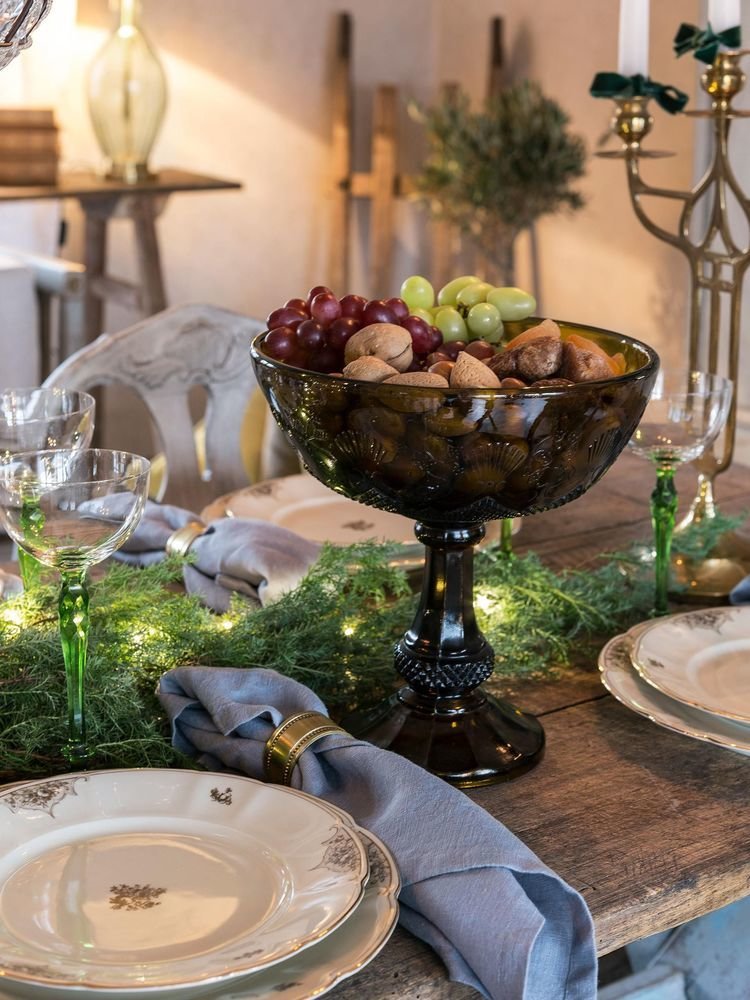 Фотография: Кухня и столовая в стиле Прованс и Кантри, Декор интерьера, Дом, Швеция, скандинавский интерьер, новогодний декор, новогодний декор интерьера, как украсить интерьер к новому году – фото на INMYROOM Фотография: Кухня и столовая в стиле Прованс и Кантри, Декор интерьера, Дом, Швеция, скандинавский интерьер, новогодний декор, новогодний декор интерьера, как украсить интерьер к новому году – фото на INMYROOM