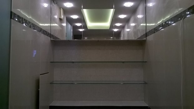 Фото из портфолио Стеклянные полки – фотографии дизайна интерьеров на INMYROOM